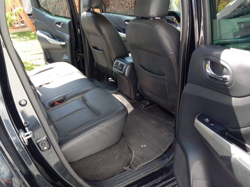 2020 Nissan navara pictures