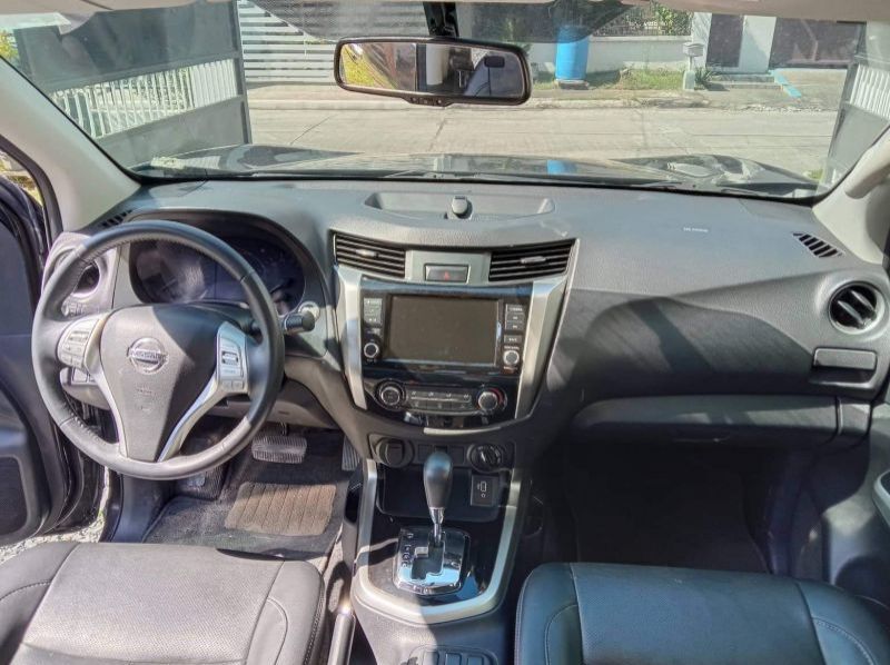 2020 Nissan navara pictures