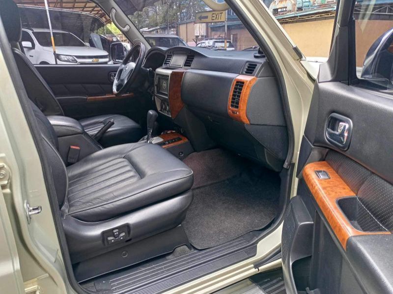 2016 Nissan patro pictures