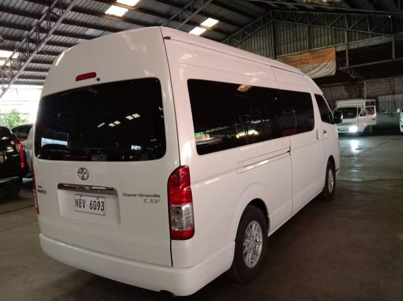 2016 Toyota Hiace Super Grandia pictures
