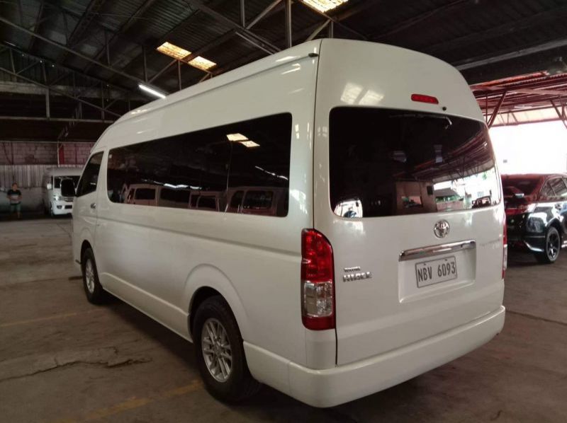 2016 Toyota Hiace Super Grandia pictures