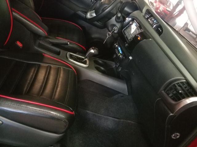 2019 Toyota Hilux pictures