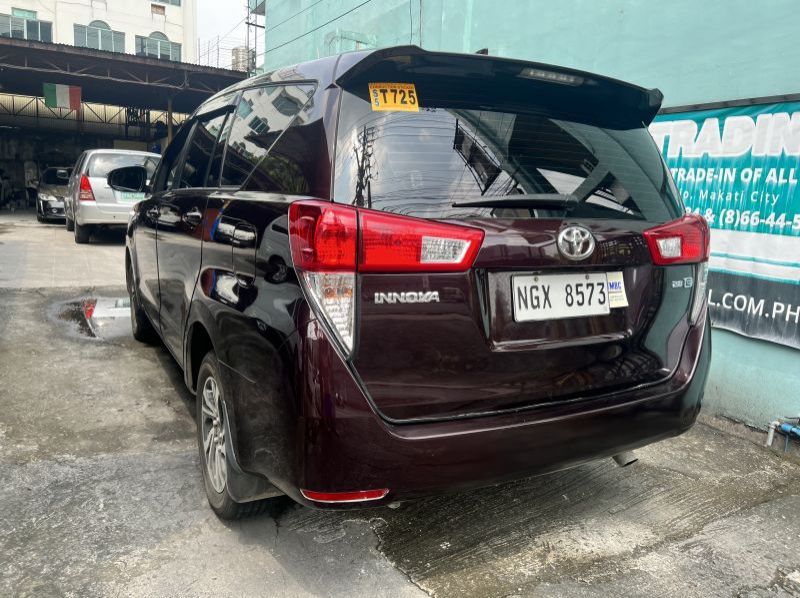 2022 Toyota Innova E pictures