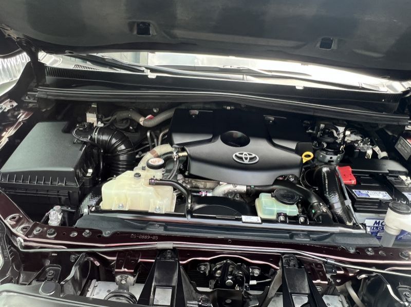 2022 Toyota Innova E pictures