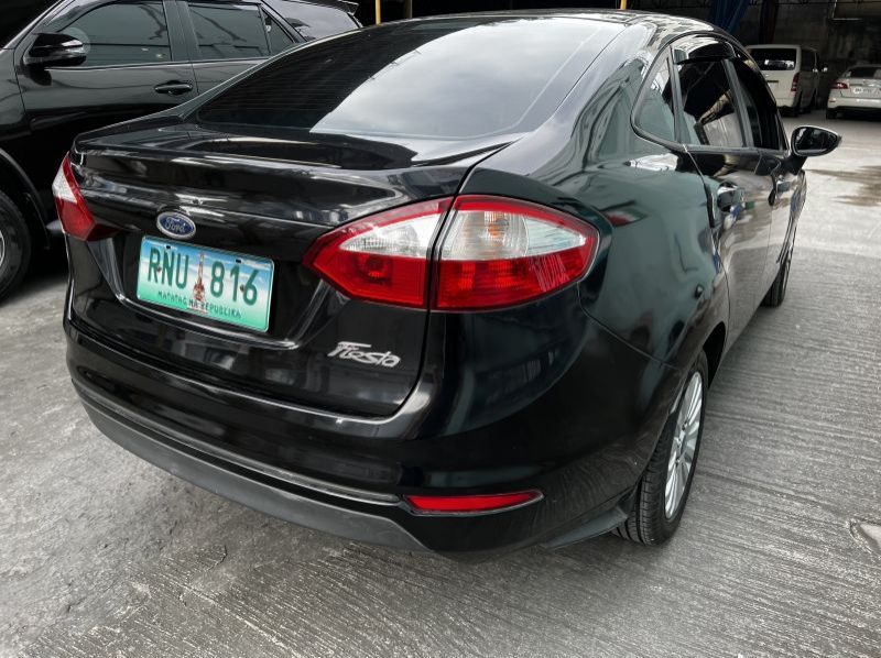 2014 Ford Fiesta pictures