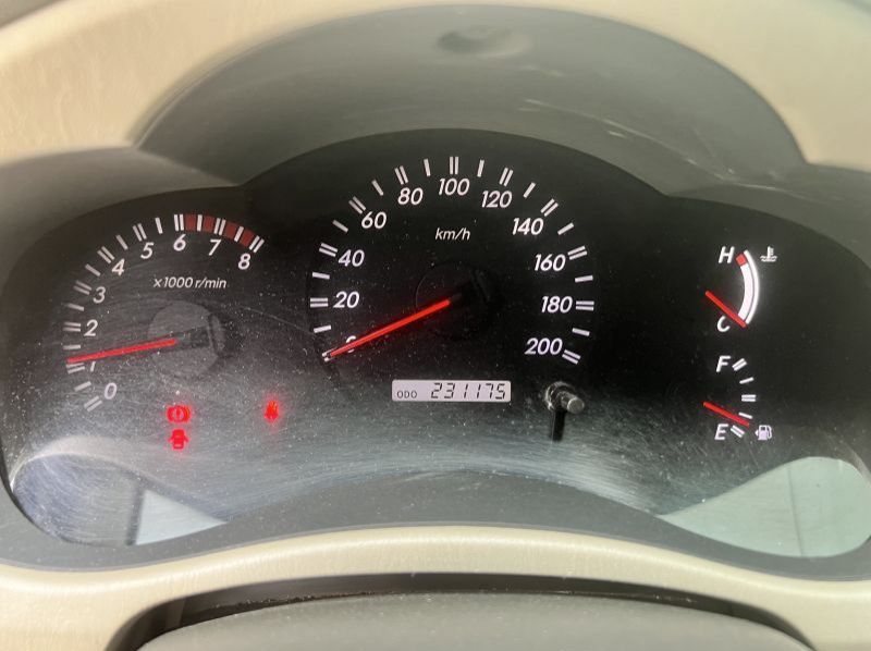 2011 Toyota Innova G pictures