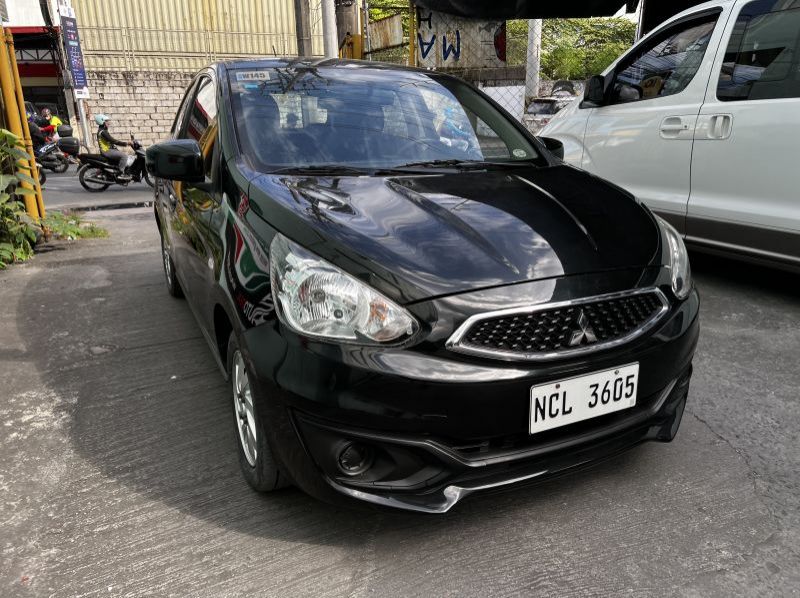 2017 Mitsubishi Mirage GLX pictures