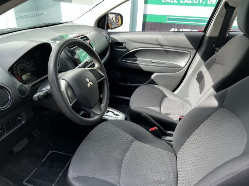 2017 Mitsubishi Mirage GLX pictures