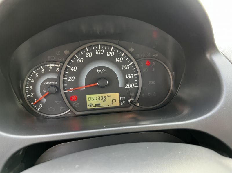 2017 Mitsubishi Mirage GLX pictures