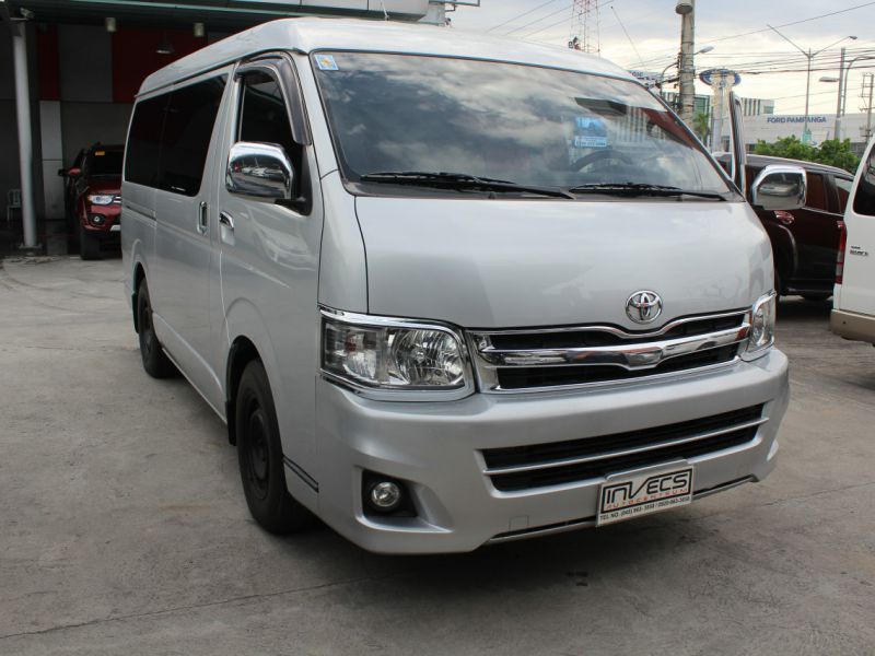 Тойота hiace 2011