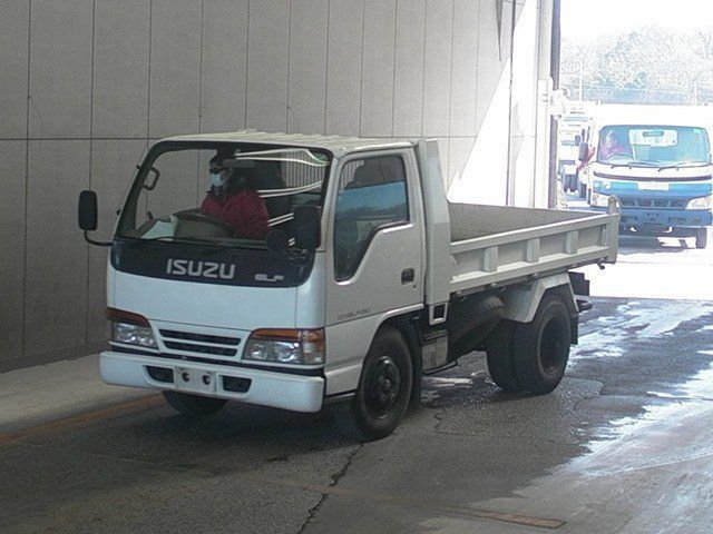 Isuzu elf 2010