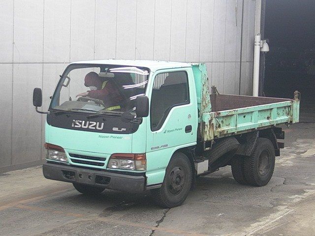 Isuzu elf 2010