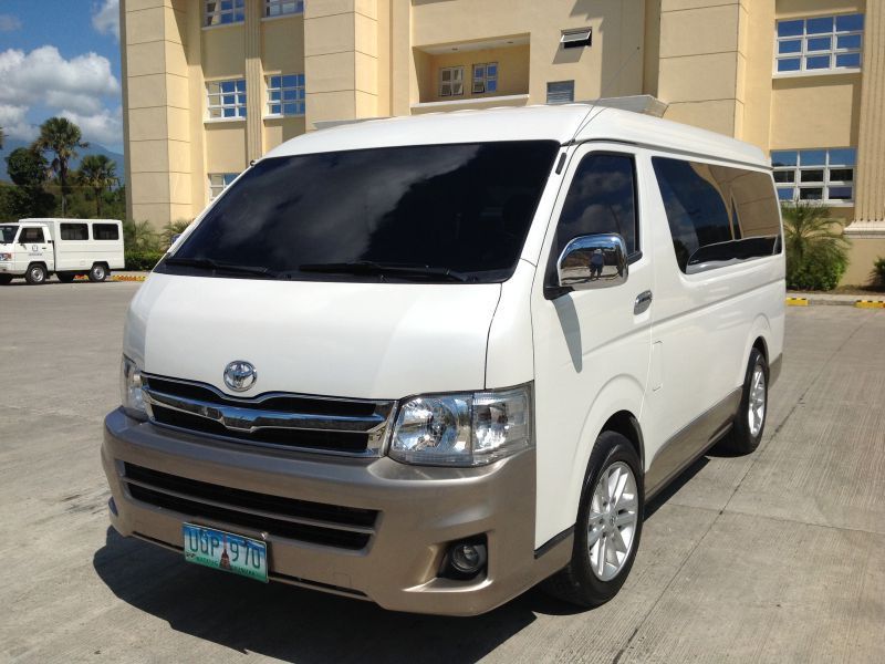 Тойота hiace 2013