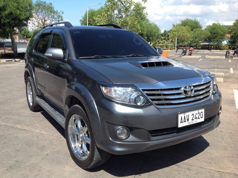 2014 Toyota Fortuner  manual  diesel  for sale 48 000 Km 