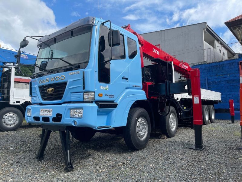 Daewoo cargo truck