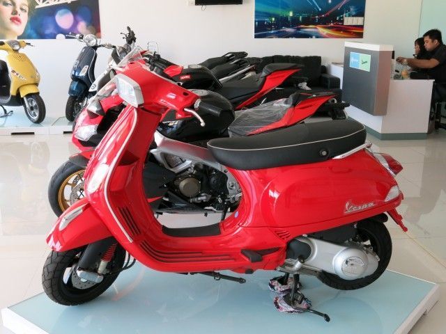 2013 Vespa GTS 300 for sale | Brand New | transmission - Piaggio / Vespa