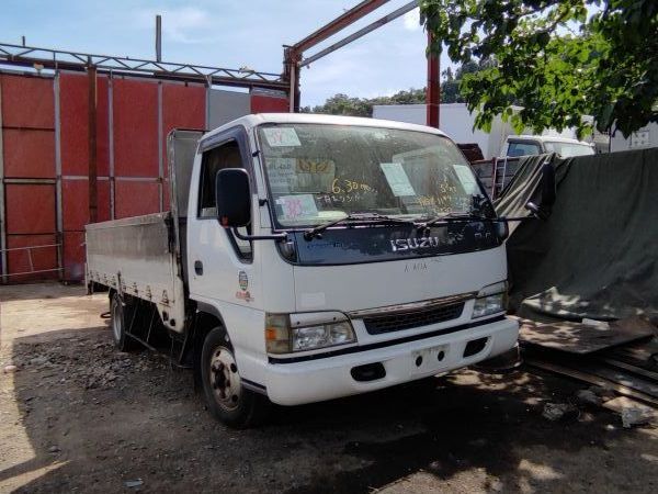 Isuzu elf 2020