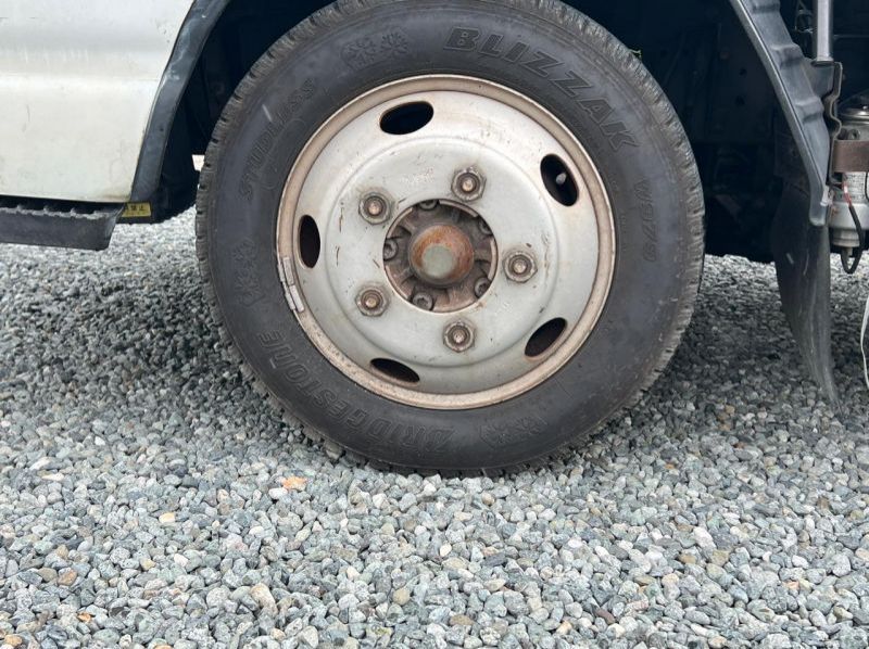 2024 Isuzu CLOSED VAN  pictures