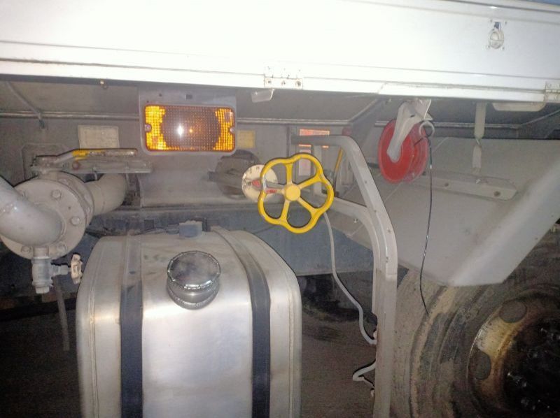 2021 Isuzu ISUZU CXM TANKER 8PE1 pictures