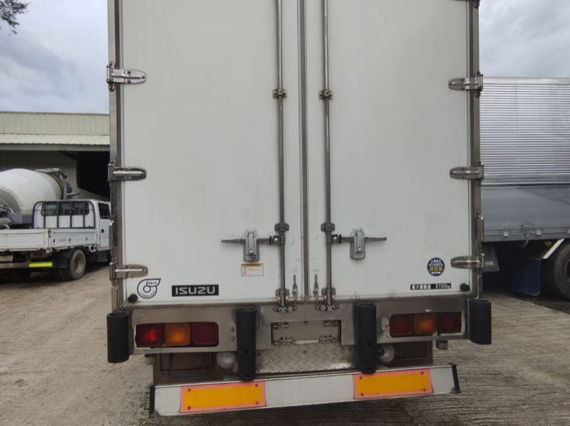 2021 Isuzu FORWARD FRR FREEZER VAN pictures