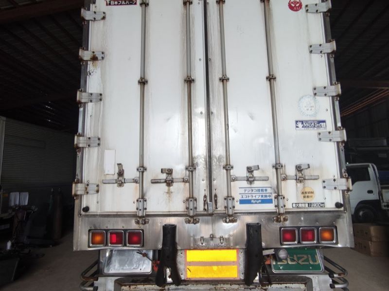 2021 Isuzu GIGA CYL FREEZER VAN 6WF1 pictures