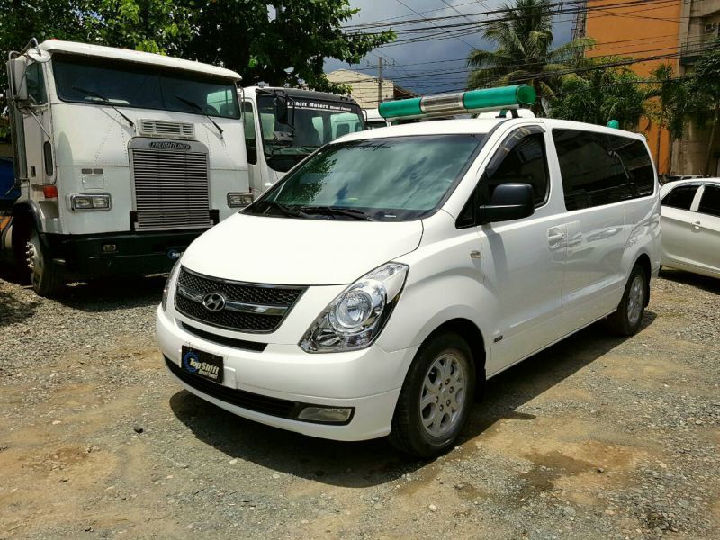 Hyundai starex 2010 года