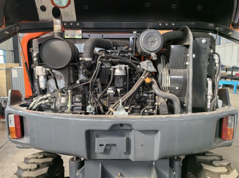 2023 DOOSAN DX60W pictures