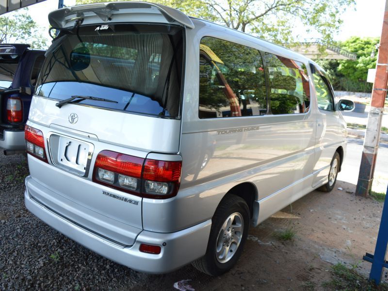 Тойота touring hiace