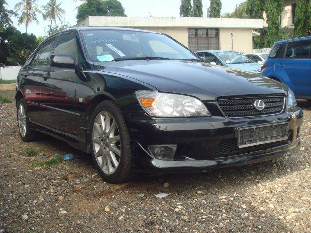 2004 Lexus IS200 for sale | 39 931 Km | Automatic transmission - Motor Net