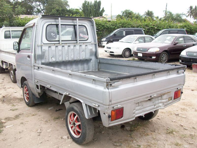 2000 Daihatsu HIJET for sale | 175 972 Km | Manual transmission - Silk