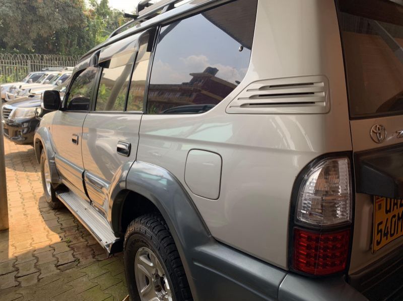 1998 Toyota prado pictures