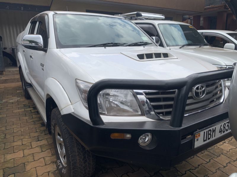 Used Toyota Hilux double cabin  for sale in Kampala, Uganda