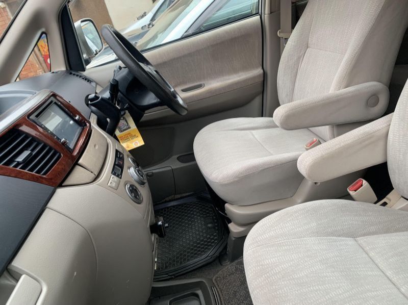 2003 Toyota Noah  pictures