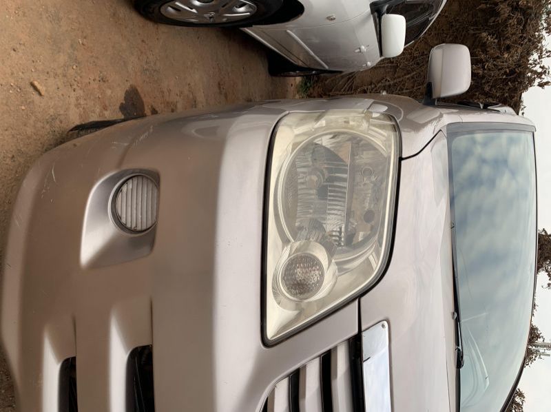 2003 Toyota Noah  pictures