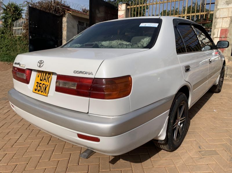 2001 Toyota premio pictures