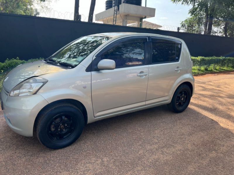 2006 Toyota passo pictures