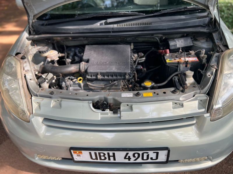 2006 Toyota passo pictures