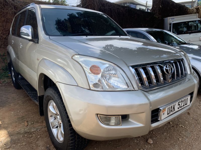 Used Toyota land cruiser prado  for sale in Kampala, Uganda