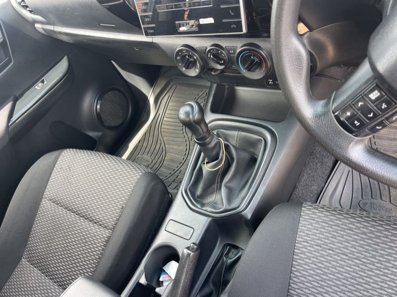 2017 Toyota Hilux Double cabin revo pictures