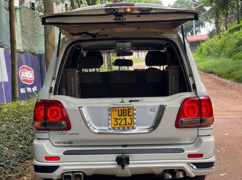 1998 Toyota land cruiser v8 pictures