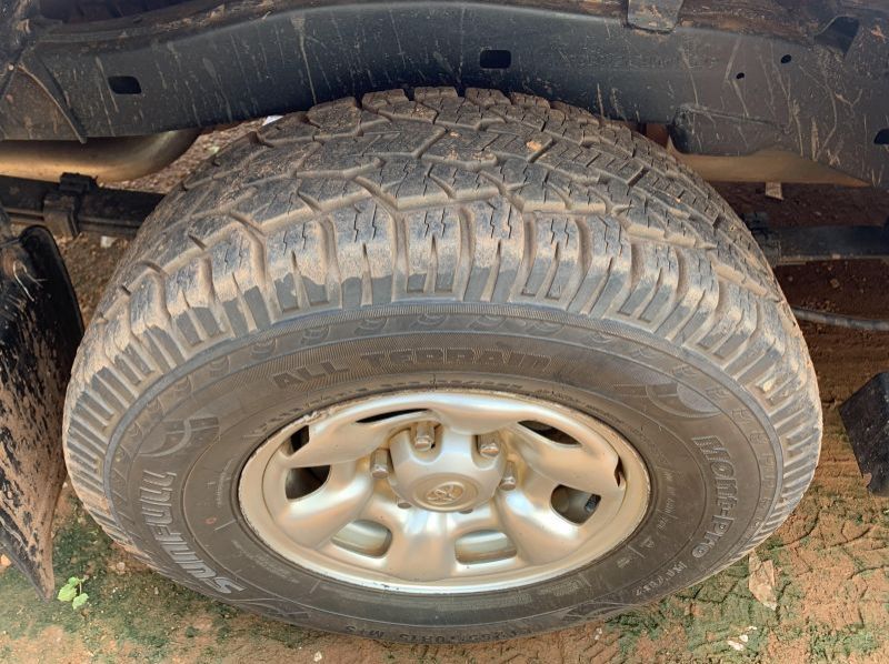 2013 Toyota hilux  pictures