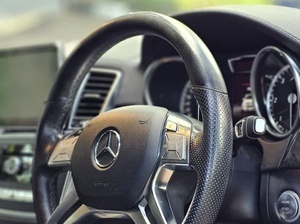 2014 Mercedes-Benz ML 350 Bluetec pictures