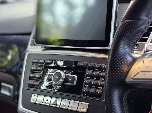 2014 Mercedes-Benz ML 350 Bluetec pictures