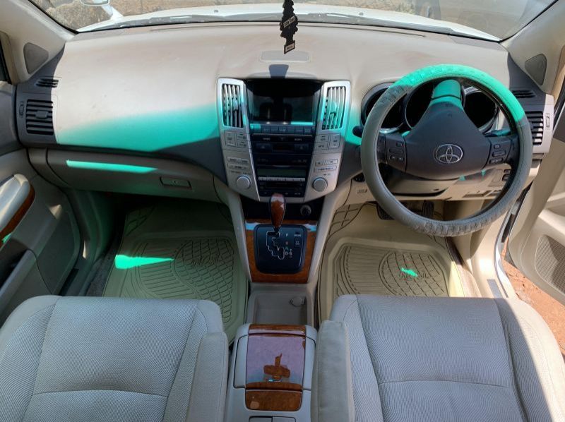 2009 Toyota harrier pictures