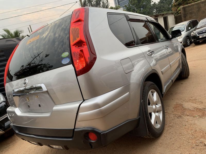 2009 Nissan x-trail pictures
