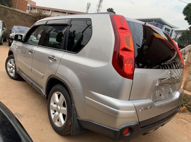 2009 Nissan x-trail pictures