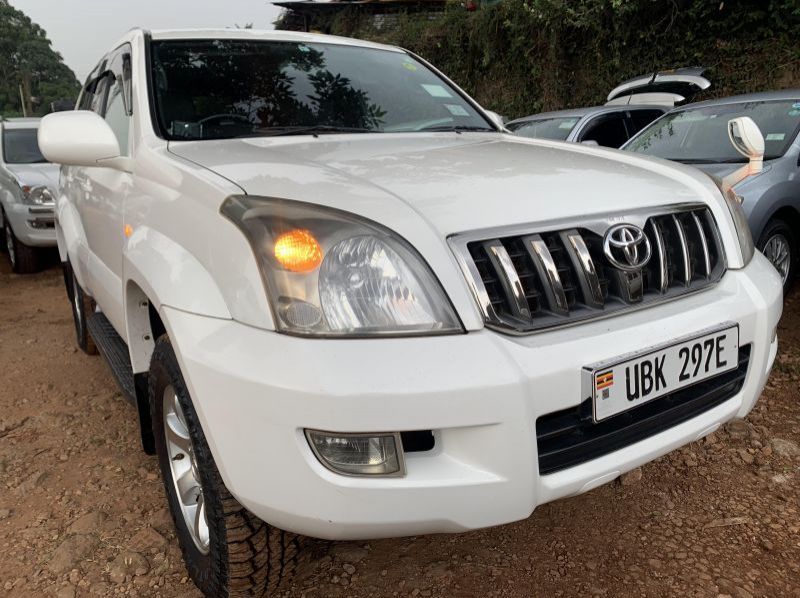Used Toyota land cruiser prado  for sale in Kampala, Uganda