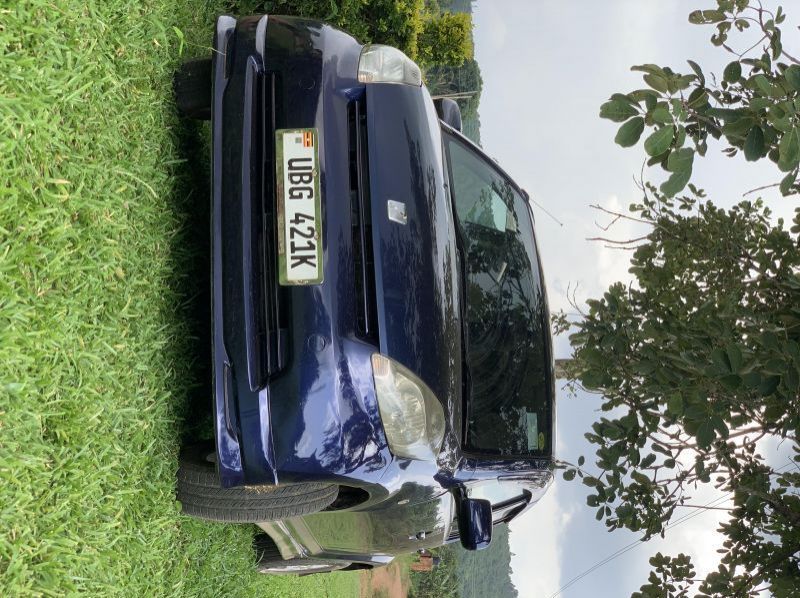 2005 Toyota passo pictures