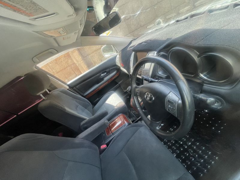 2006 Toyota harrier pictures