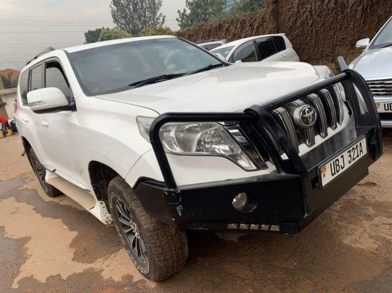 2014 Toyota Prado pictures